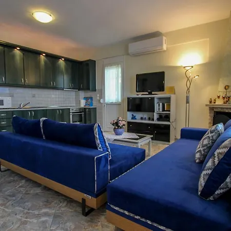 Kaliva House *
