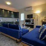 Kaliva House *