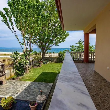 Kaliva House Ferienhaus